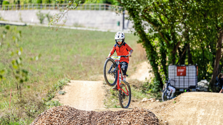 Der Bikepark bietet allen etwas, egal ob Anfänger, erfahrene Nachwuchsfahrer (Bild) oder Erwachsene.
Bilder mhe.
