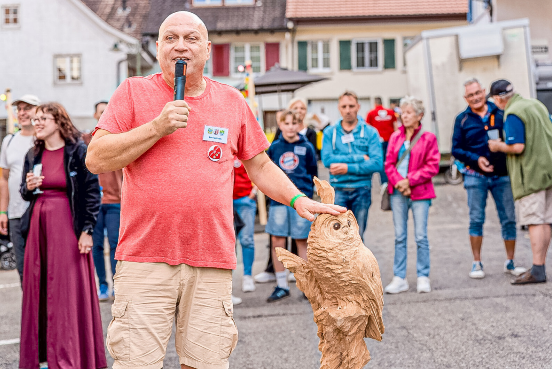 Alphornblasen, Tanz und eine fliegende Eule - Das Bild wird blockiert. – Möglicherweise durch einen aktiven Adblocker.