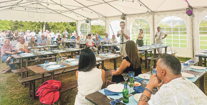 Gesundheitsdirektor Thomi Jourdan hielt eine Ansprache am Fest im Gitterlibad in Liestal. Bild zvg