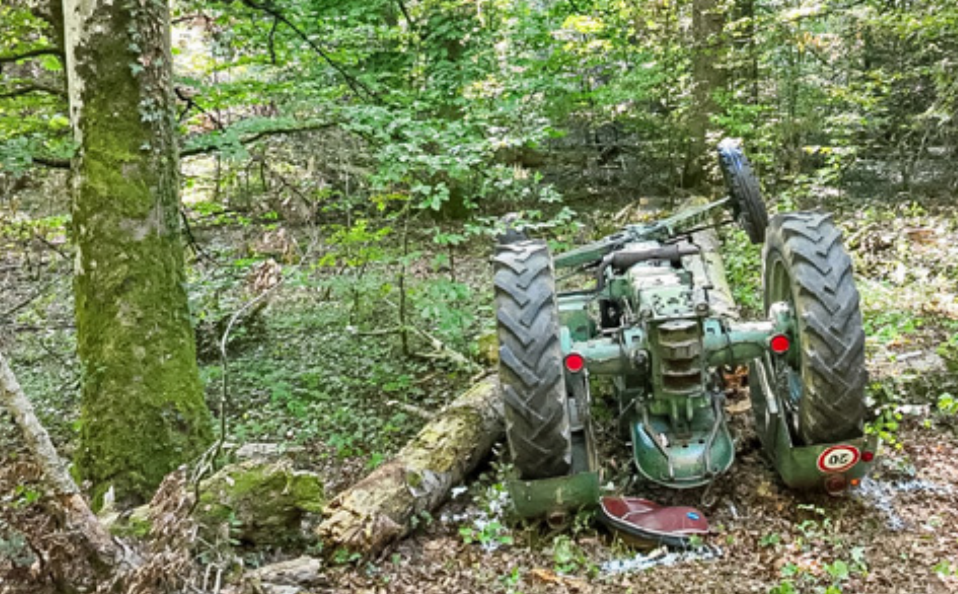 Traktorfahrer bei Unfall schwer verletzt - Das Bild wird blockiert. – Möglicherweise durch einen aktiven Adblocker.