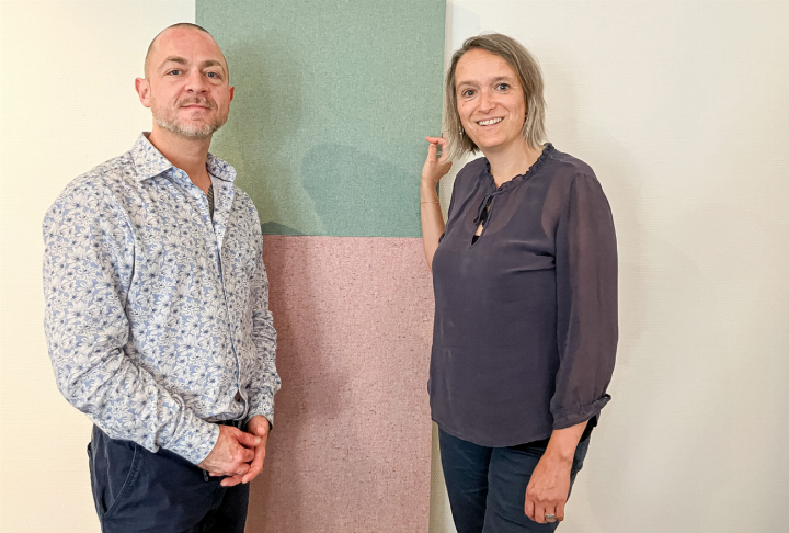 Luca Eichenberger und Sabrina Buess helfen Familien, wenn es Probleme mit den Kindern gibt.