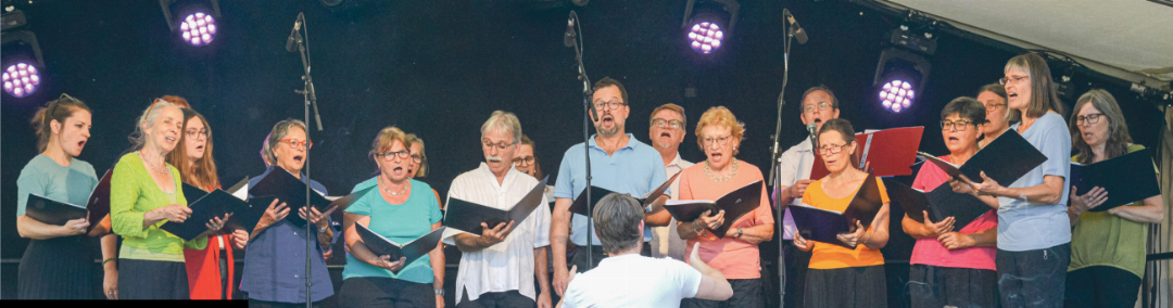 Aus eigenem Boden: Auf der Bühne präsentierte sich unter anderem der Rondochor. Bilder Christian Horisberger Aus eigenem Boden: Auf der Bühne präsentierte sich unter anderem der Rondochor. Bilder Christian Horisberger