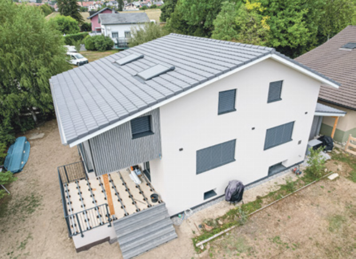 Erne Holztechnik verbindet modernen Holzbau mit langer Tradition.       Bild zvg