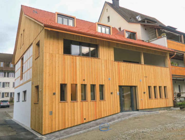 Bläuer Holzbau AG verbindet Tradition mit modernem Holzbau.  Bild zvg
