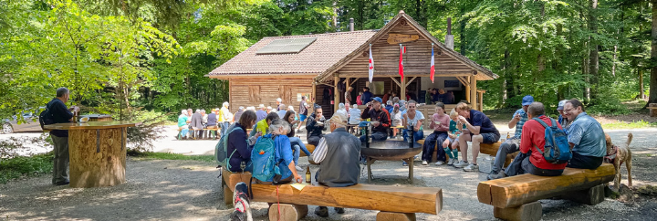 Wie im Mai 2025 offeriert das Walderläbnis auch diesen Herbst einen «Waldimbiss». Bild zvg Wie im Mai 2025 offeriert das Walderläbnis auch diesen Herbst einen «Waldimbiss». Bild zvg