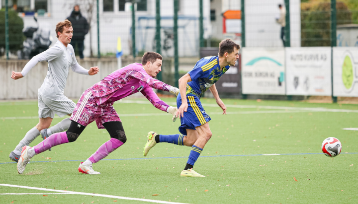 Wie schon in der Vorwoche gegen Timau trifft Fabian Böni auch gegen Binningen zum 1:0 für Bubendorf. Bild Thomas Ditzler Wie schon in der Vorwoche gegen Timau trifft Fabian Böni auch gegen Binningen zum 1:0 für Bubendorf. Bild Thomas Ditzler