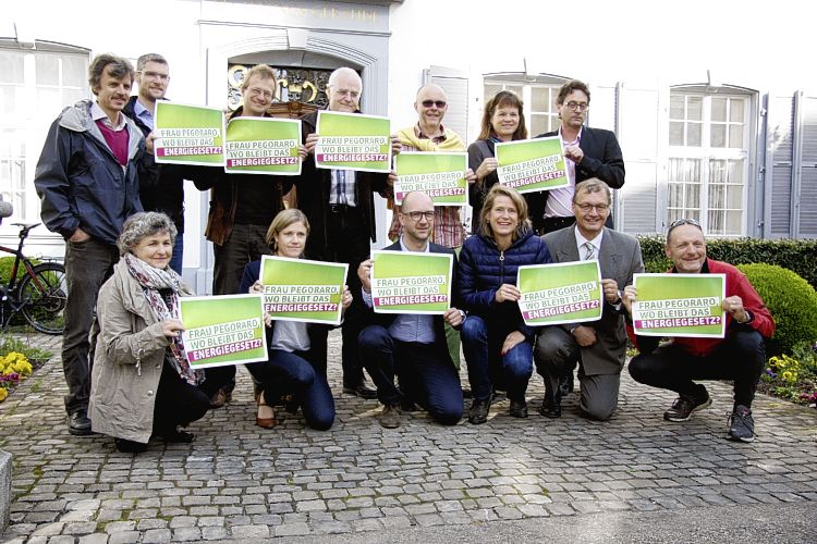 Grüne wollen das Energiegesetz sobald als möglich - Das Bild wird blockiert. – Möglicherweise durch einen aktiven Adblocker.
