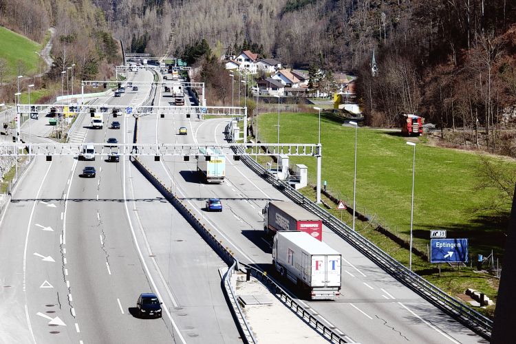 Im Belchentunnel wird nachts gebaut - Das Bild wird blockiert. – Möglicherweise durch einen aktiven Adblocker.