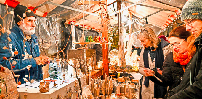 Adventsstimmung beim Schloss