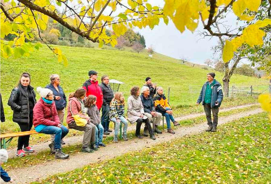 Im Dorf unterwegs …