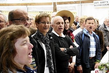 Bundesrat Ueli Maurer gefiel es in Wenslingen - Das Bild wird blockiert. – Möglicherweise durch einen aktiven Adblocker.