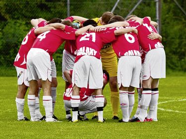 Schneider erlöst Galaxy in der Nachspielzeit - Das Bild wird blockiert. – Möglicherweise durch einen aktiven Adblocker.
