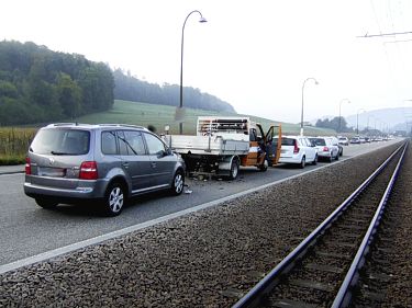 Auffahrkollision mit grossem Schaden - Das Bild wird blockiert. – Möglicherweise durch einen aktiven Adblocker.