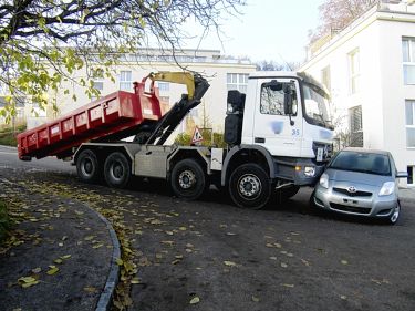Lastwagen macht sich selbständig - Das Bild wird blockiert. – Möglicherweise durch einen aktiven Adblocker.