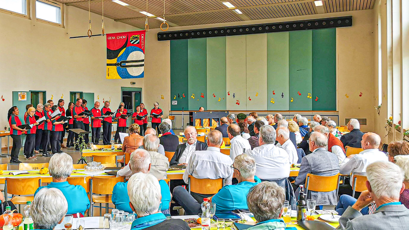 Jubelgesang am Freundschafts treffen der Chöre