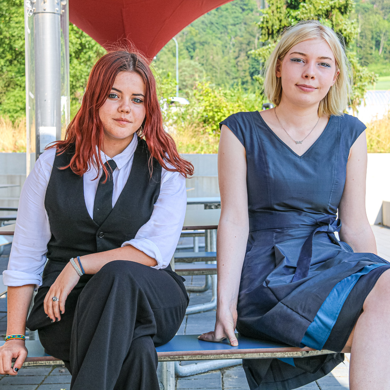 Junges Duo auf der Bühne
