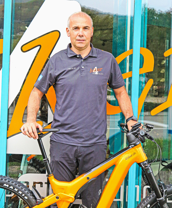 SCHAUFENSTER | 4BIKER AG, BÖCKTEN