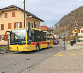 Chauffeur lässt Schulkinder stehen